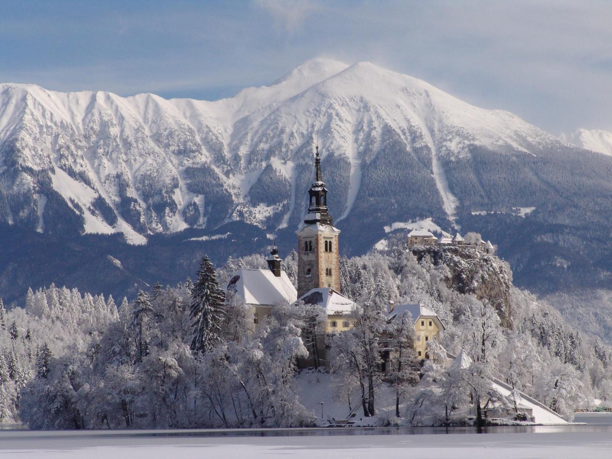 Apartments And Rooms With View On Bled Exterior foto