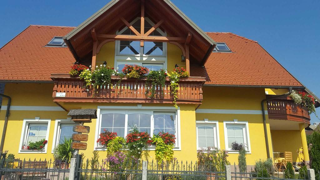Apartments And Rooms With View On Bled Exterior foto